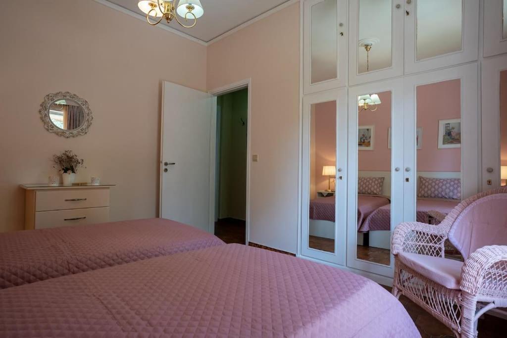 Angela Stylist House Apartment Пирея Екстериор снимка