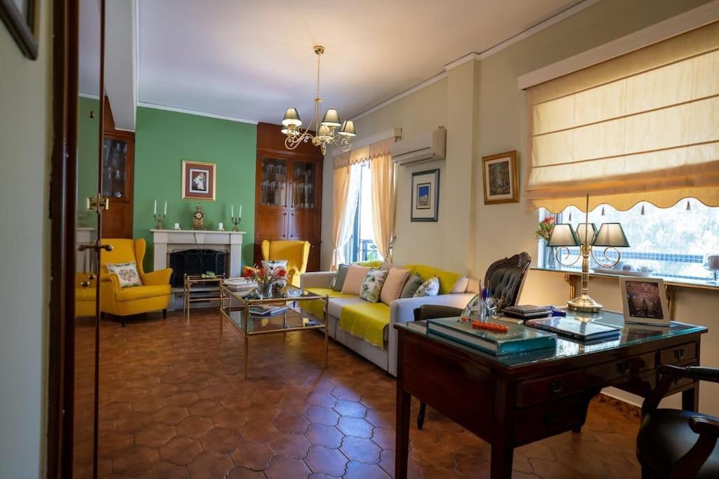 Angela Stylist House Apartment Пирея Екстериор снимка