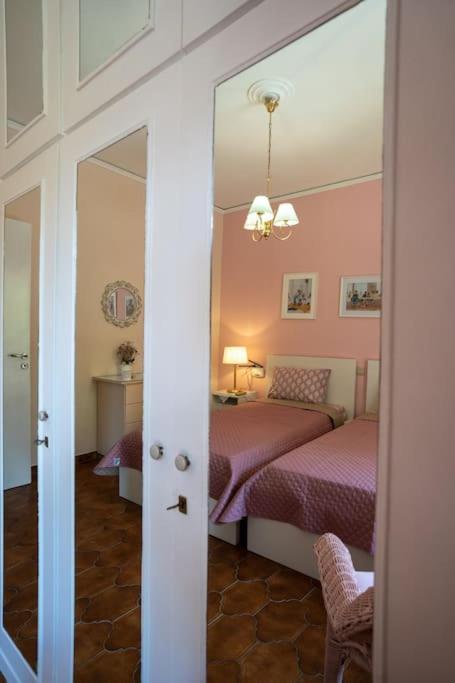Angela Stylist House Apartment Пирея Екстериор снимка